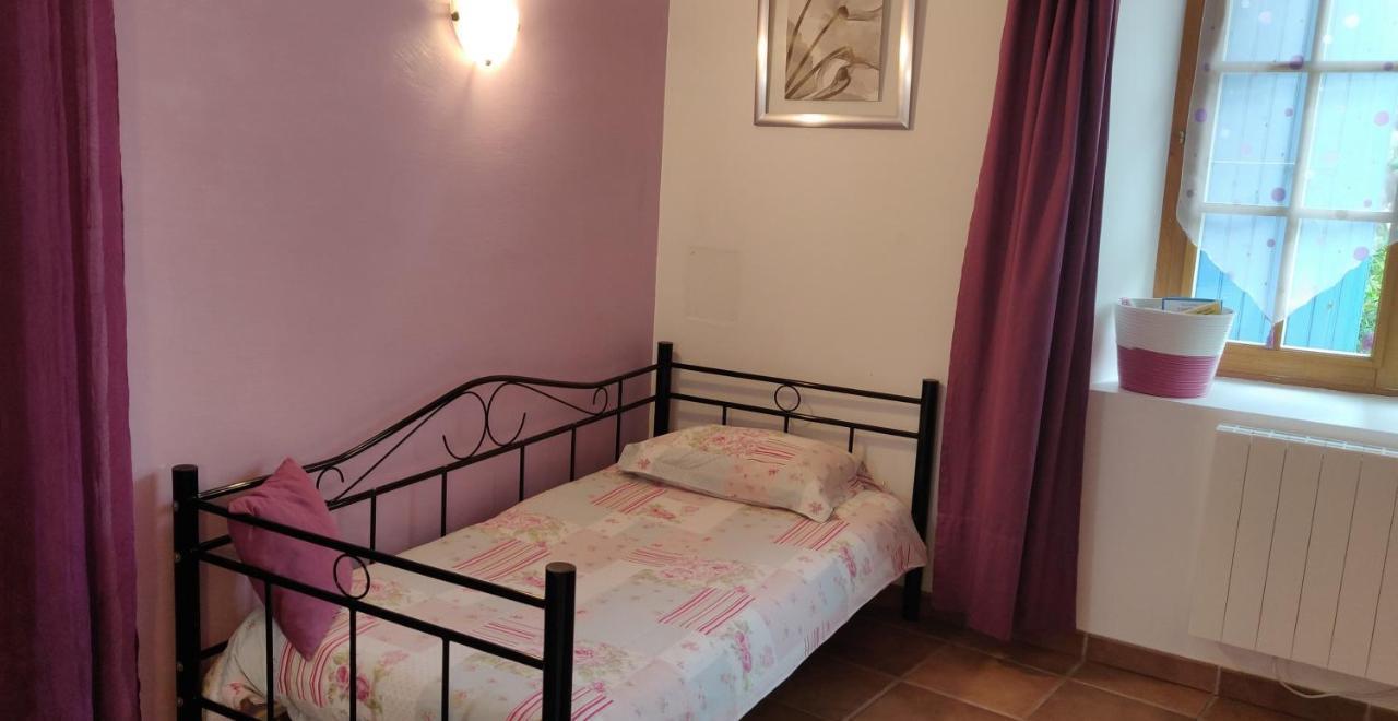 Gîte du Clos de la Vigne Montreuil  Extérieur photo