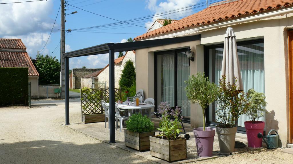 Gîte du Clos de la Vigne Montreuil  Extérieur photo