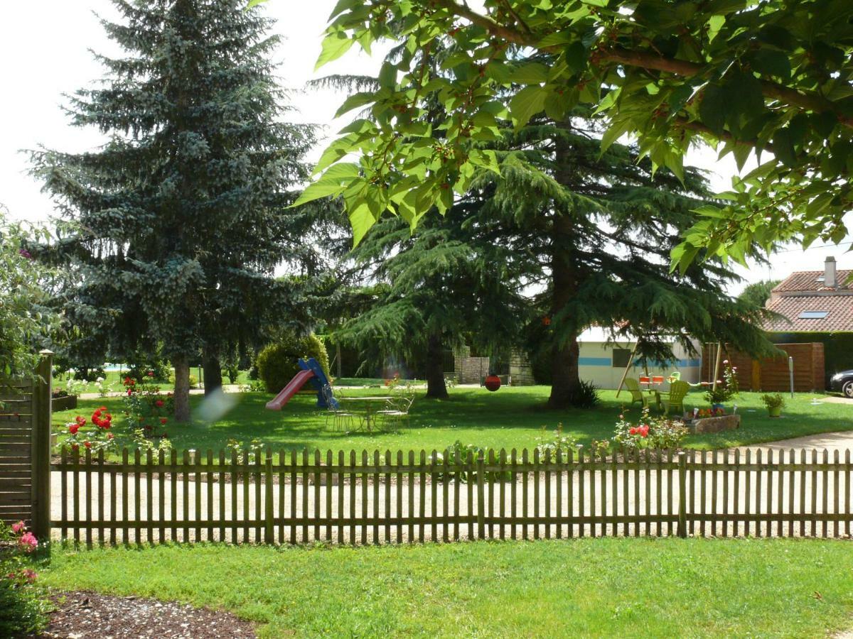 Gîte du Clos de la Vigne Montreuil  Extérieur photo